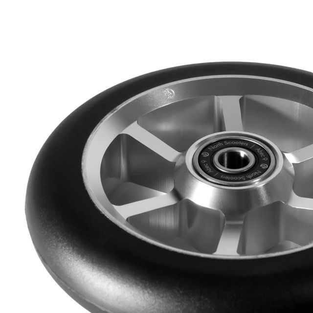 Koliesko North Signal V3 110 Silver