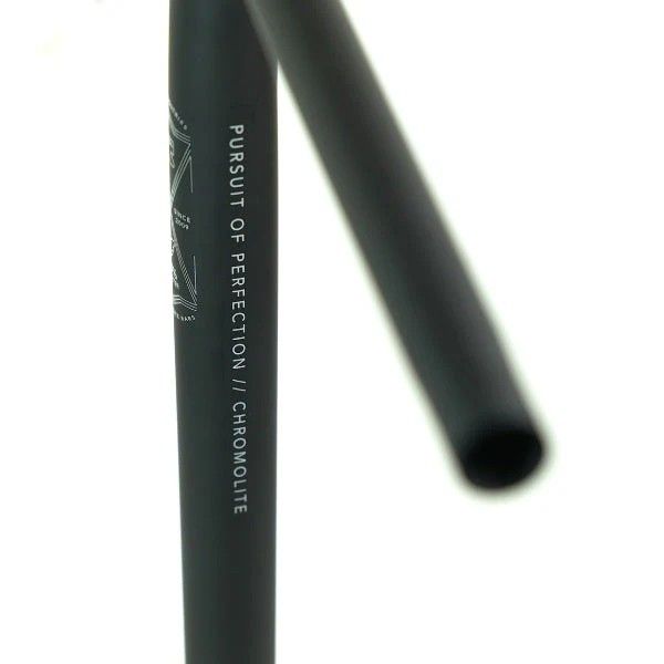 Riadidlá Root Y ChromoLite Bars Matte Black 670